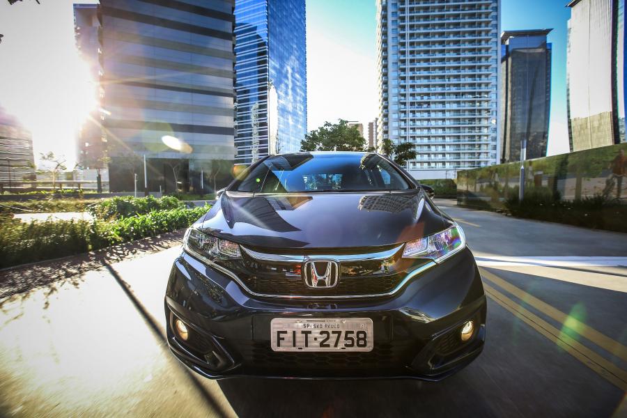  Honda Fit 2017 года  (LA) (фото 18 из 40)